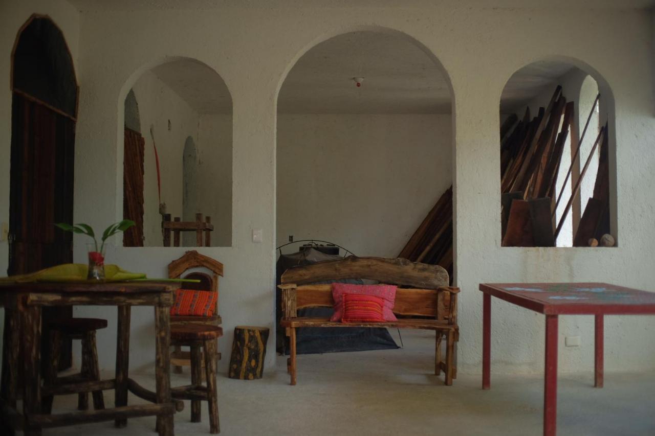 Near Lake Hostal Bacalar Εξωτερικό φωτογραφία