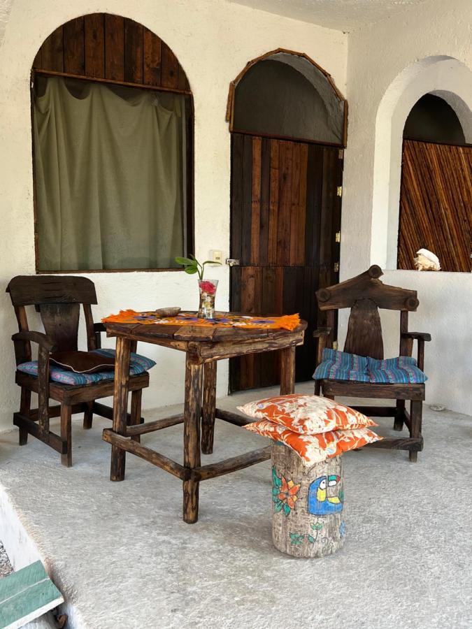 Near Lake Hostal Bacalar Εξωτερικό φωτογραφία